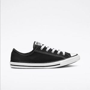 Dainty Chuck Taylor All Stars Size 8